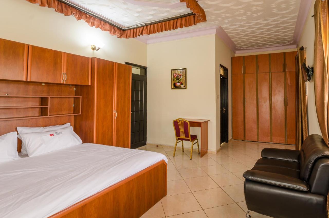 كامبالا Las Vegas Garden Hotel المظهر الخارجي الصورة